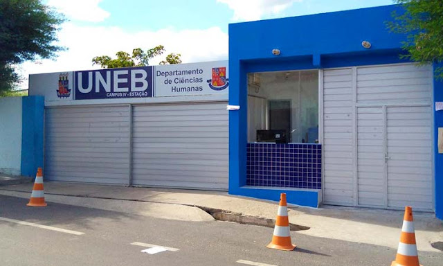 Em assembleia, professores da Uneb mantêm greve que já dura dois meses