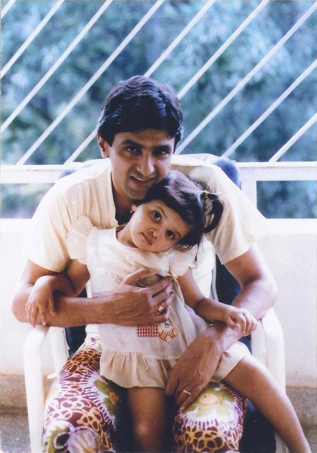 Bollywood Actress Deepika Padukone Childhood Pic with Father Prakash Padukone | Bollywood Actress Deepika Padukone Childhood Photos | Bollywood Actress Deepika Padukone Real-life Photos