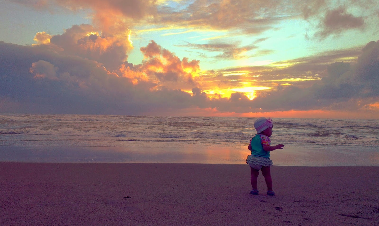 Crystal Beach Resort, Zambales