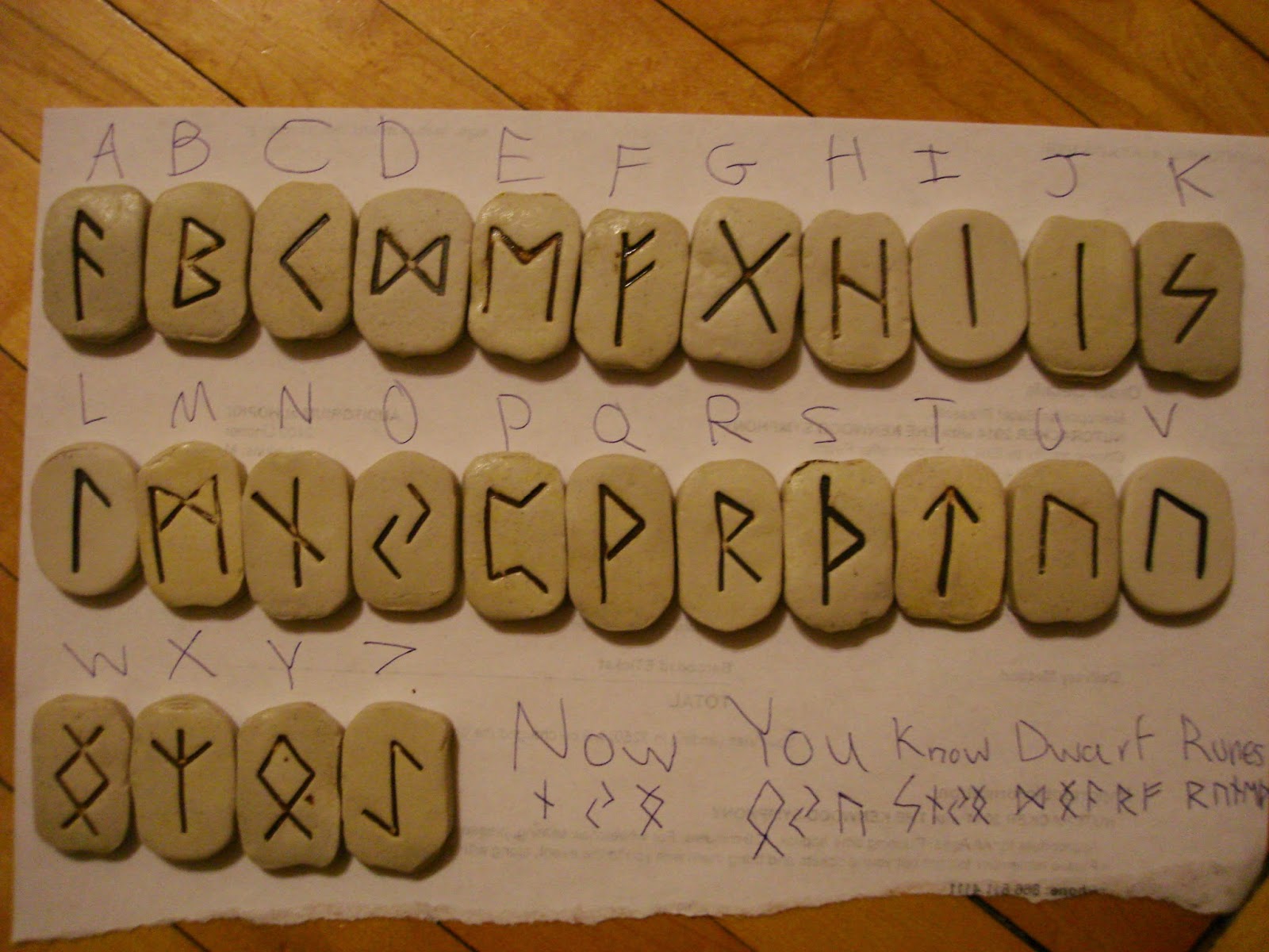 Little Peregrin House: Dwarf Runes And Tablets!