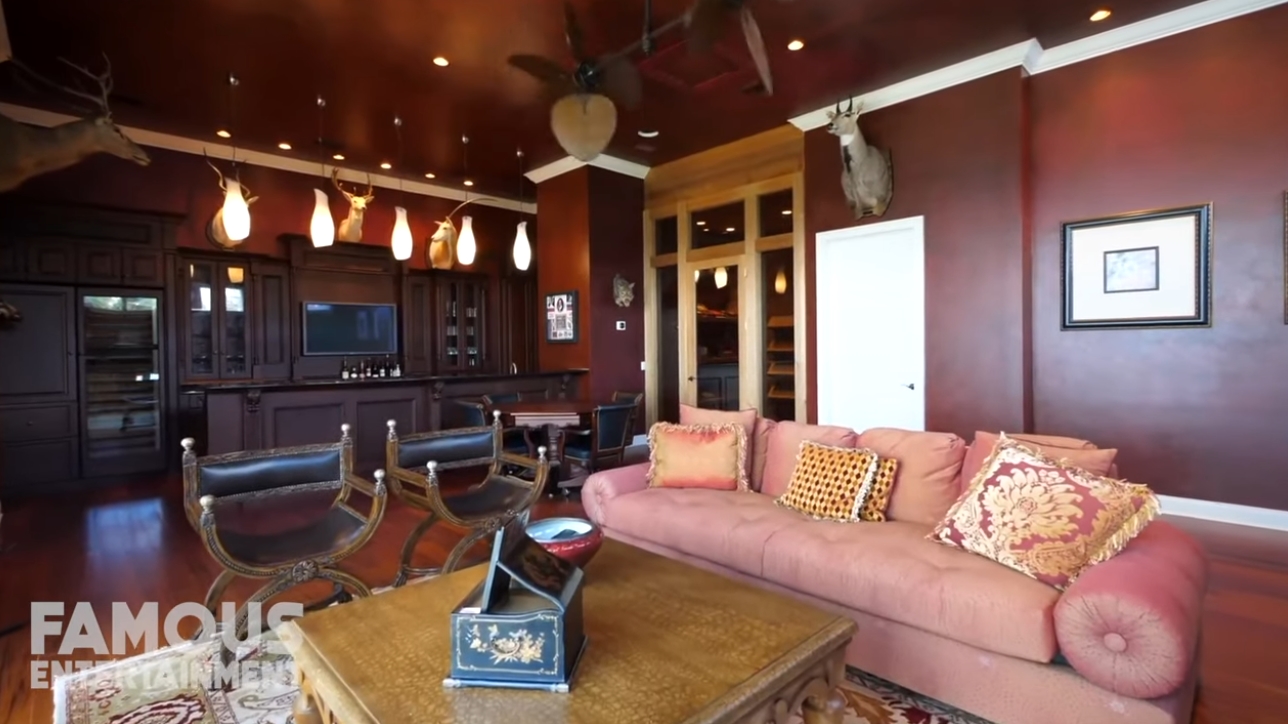 30 Photos vs. Shaquille O’Neal | House Tour 2020 | Mansions in Georgia, Florida & More - Luxury Home & Interior Design Video Tour 30 Photos vs. Shaquille O’Neal | House Tour 2020 | Mansions in Georgia, Florida & More - Luxury Home & Interior Design Video Tour