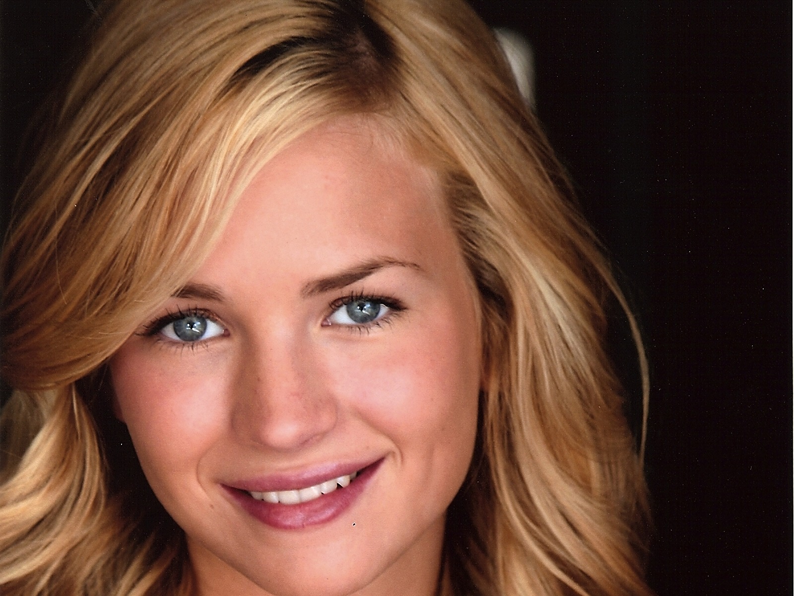 Britt Robertson HD Images and Wallpapers Britt Robertson HD Images and Wallpapers