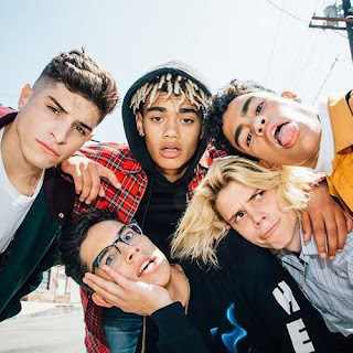 Lirik Lagu PRETTYMUCH - JELLO dan terjemahannya Lirik Lagu PRETTYMUCH - JELLO terbaru - Pancaswara