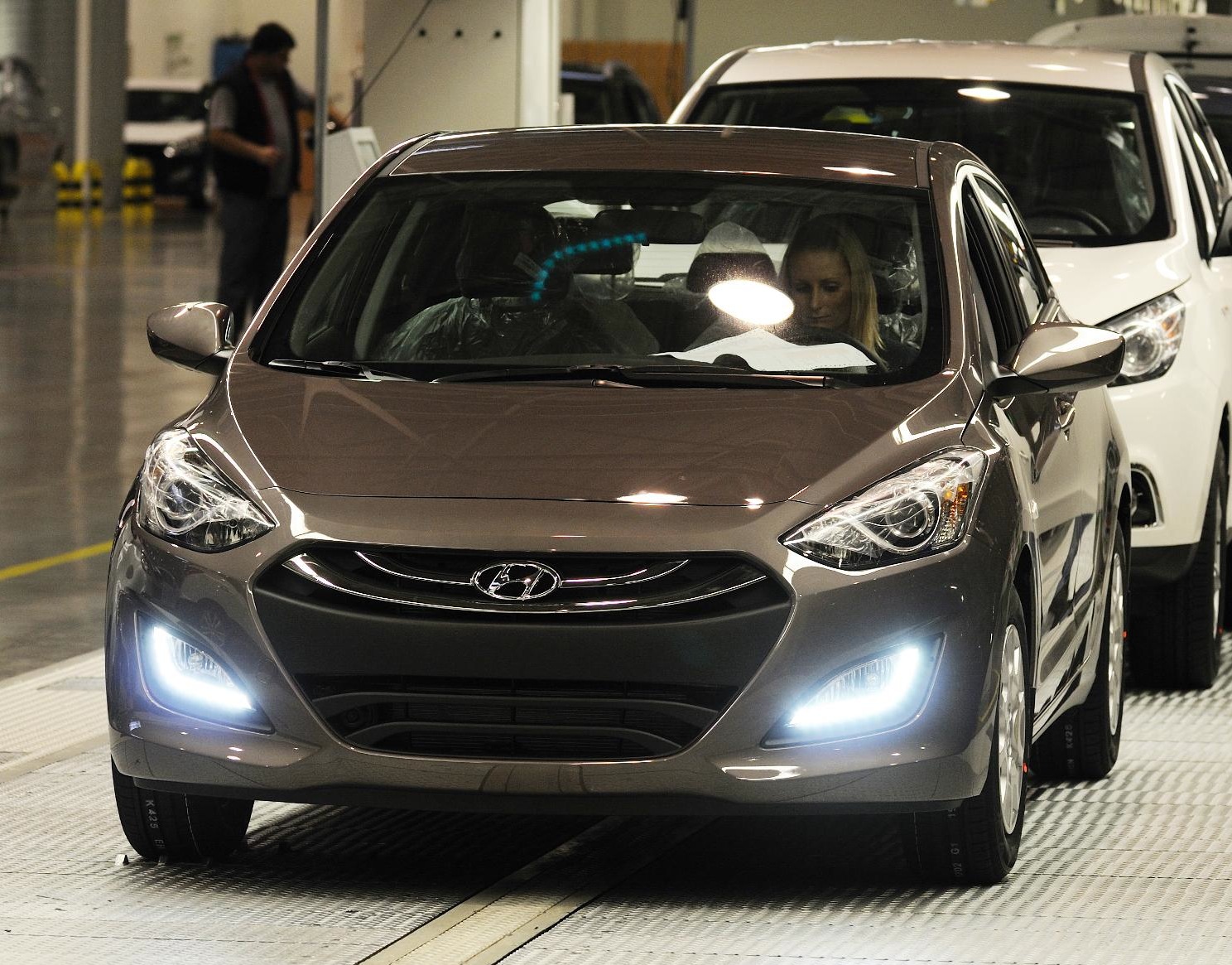 хундай машина завода. хендай солярис 2023. где производят хендай. завод hyundai motor корея. завод хендай в южной корее.