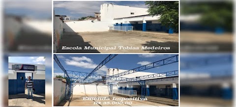 Cobertura da Escola Tobias Medeiros falta apenas o telhado