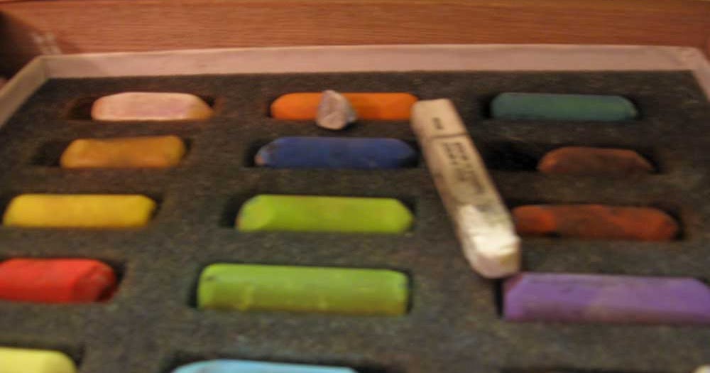 Mungyo Gallery Standard Soft Pastels Box Set, 32 Half Sticks Assorted Colors