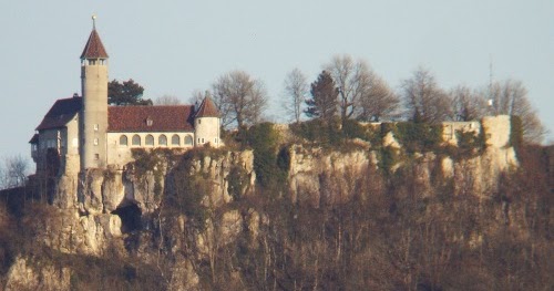 Archaeologik Einsturzende Burgen Sanierungs Und Lobbybedarf