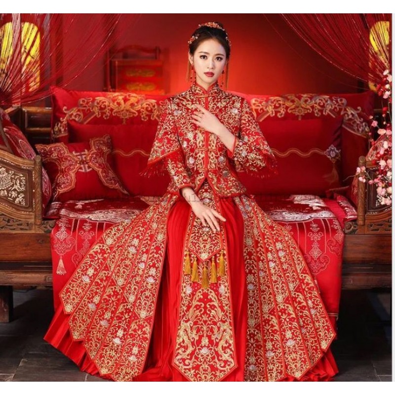Царский китай. Традиционное китайское платье. Китайские традиционные платья женские. Китайский костюм женский. Китайская одежда женская древняя.
