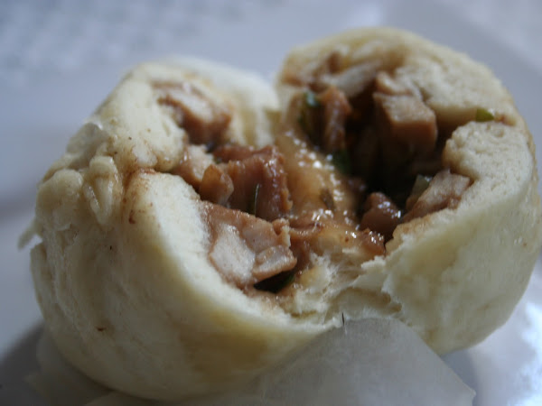 Chicken Baozi (Chicken Steamed Buns, aka Pao)