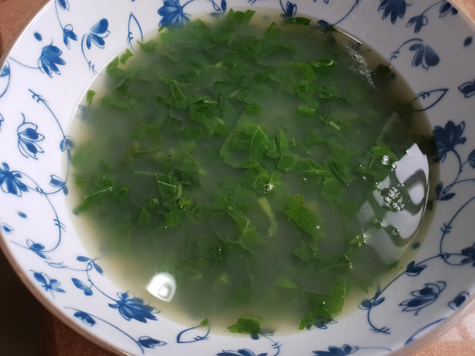 Spinach with Dried Anchovies Soup
