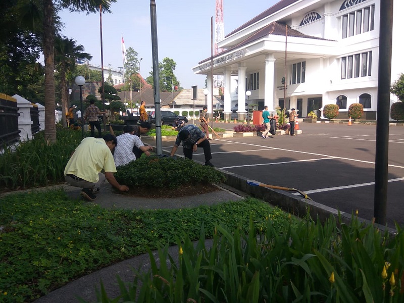 Ketua DPRD Jabar Apresiasi Jumsih Yang Diadakan Sekretariat DPRD