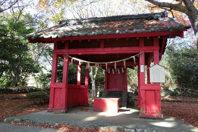 伊豆山神社のご利益いただくなら伊豆山中にある本宮社へ参拝！