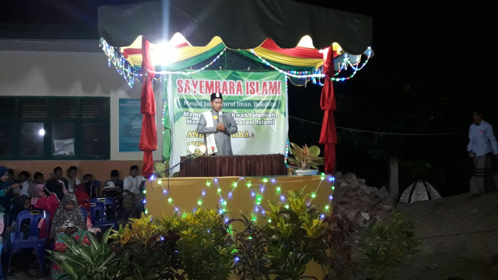 Gagasan Untuk Tema Acara Remaja Islam Beauty Glamorous