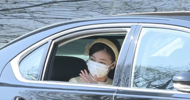 Empress Masako, Crown Prince Akishino, Crown Princess Kiko, Princess Mako and Princess Kako