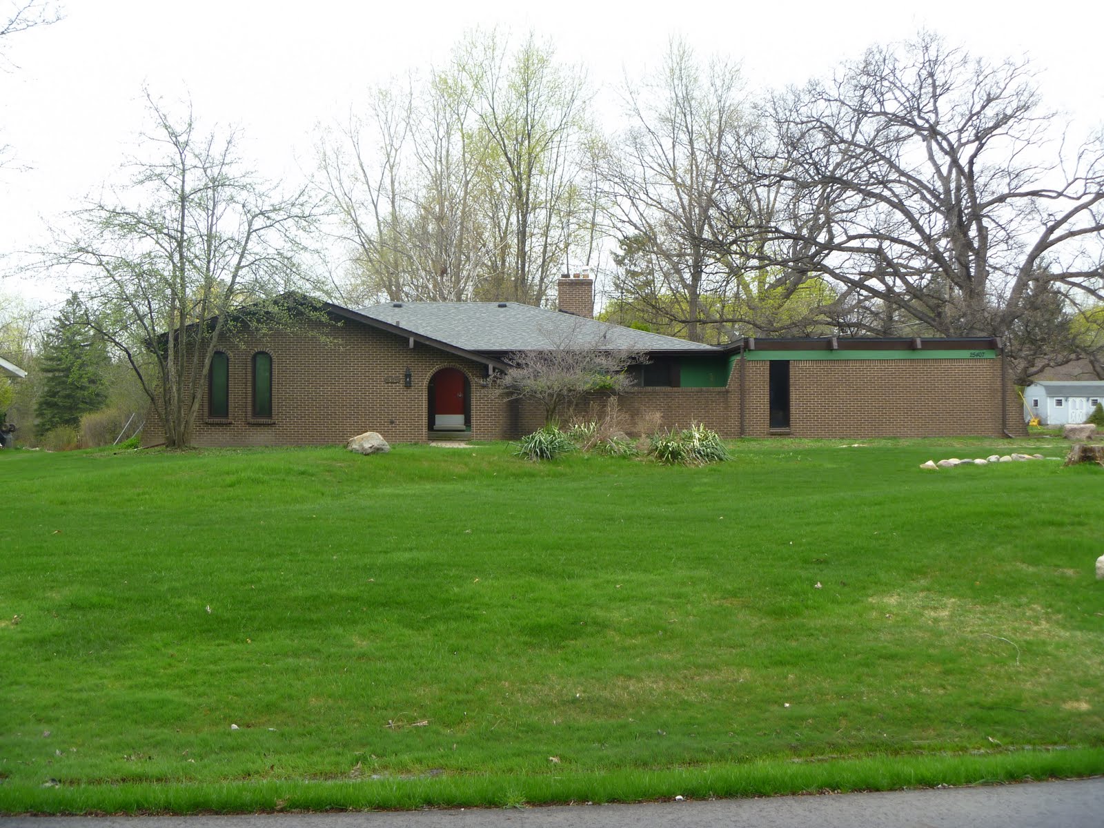 Homes for Sale in Farmington Hills MI Blog Subdivision Springbrook 48336