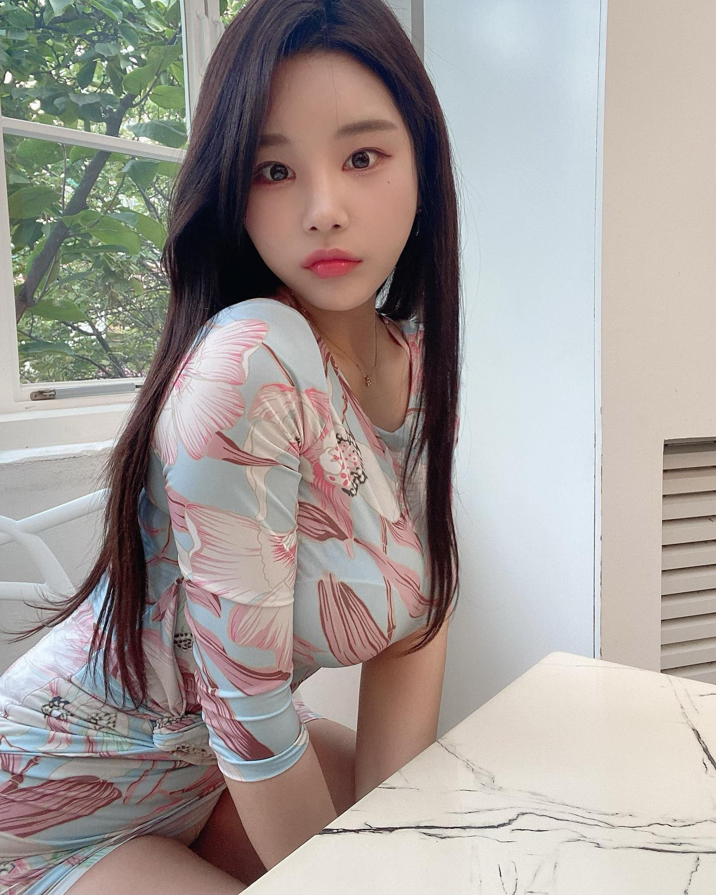 몸매 지리는 피팅모델 쮸리 - 디쁠