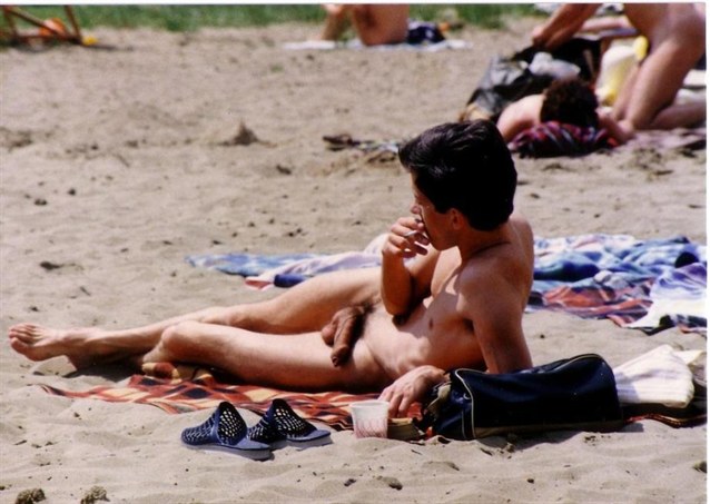 Dan S Gay Public Sex Blog Horny Dude At Nude Beach