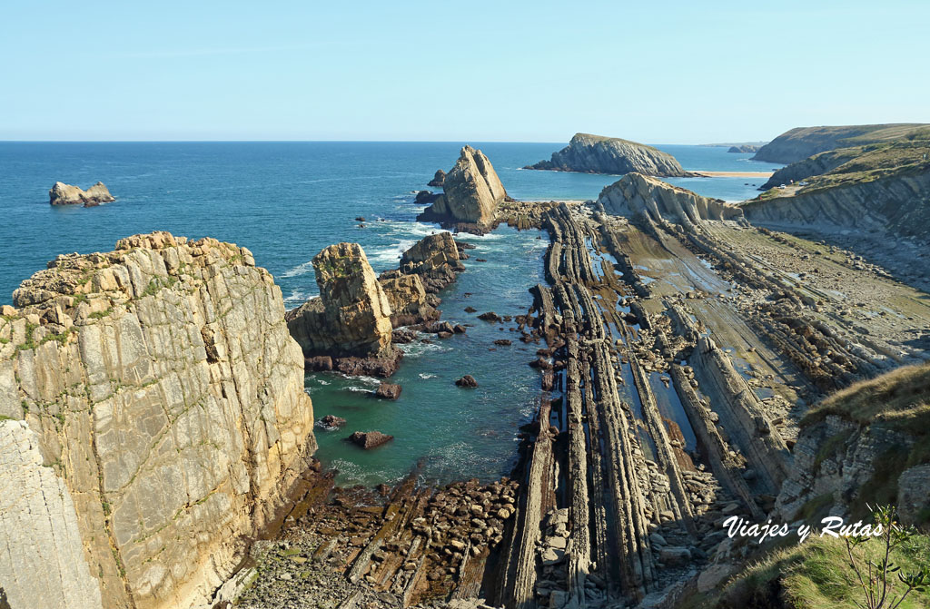 Playa de La Arnía, Costa Quebrada