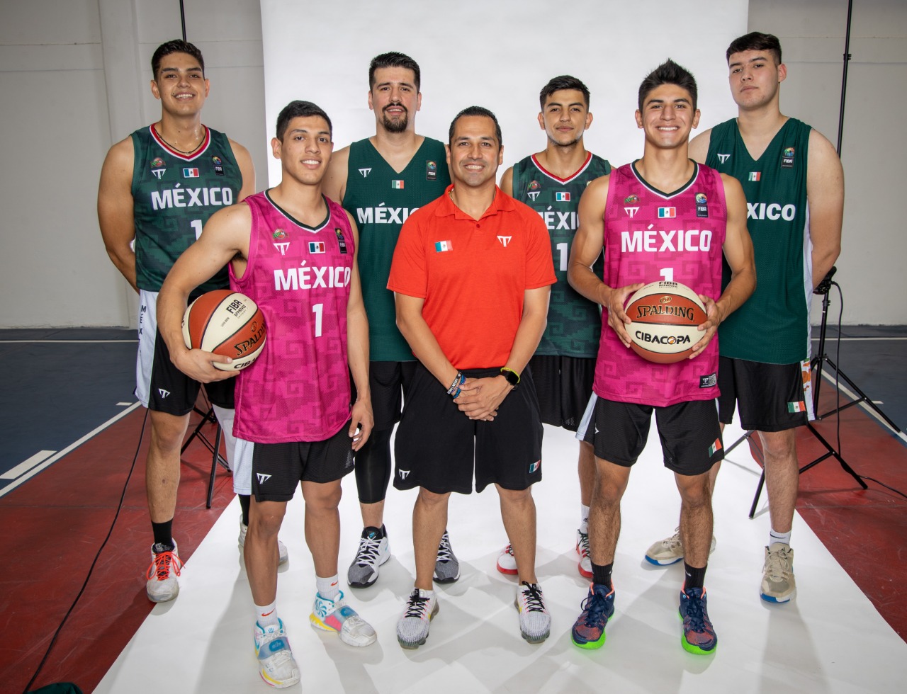 Continua preparación de la selección Nacional de basquetbol en Hermosillo