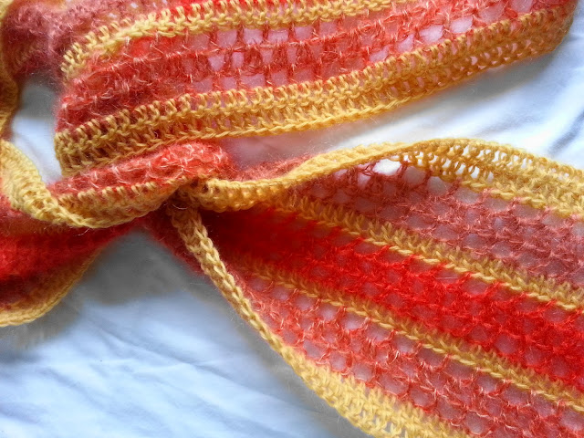 Crochet scarf pattern