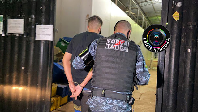 Jovem de 22 anos é preso com Super Maconha e comprimidos de Ecstasy