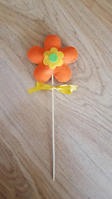 A bouquet of felt flowers A bouquet of felt flowers