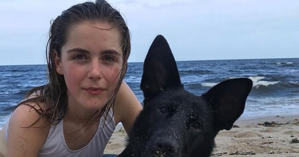 Kiernan Shipka – Personal Pics 11/30/2018