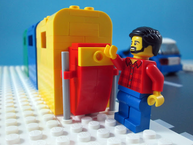 Reciclagem para todos - MOC LEGO Ecoponto Pilhas no pilhão