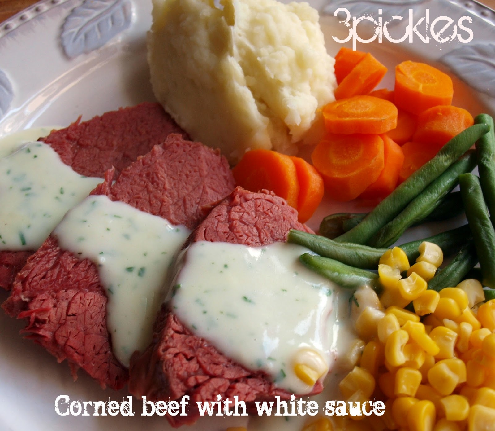 {recipe} Corned Beef with white sauce (in the slow cooker)