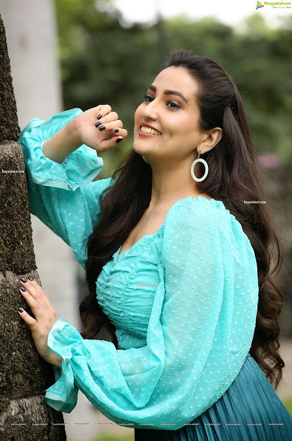 Latest Pics of Telugu Anchor Manjusha in Aqua Blue Dress Actress Trend Latest Pics of Telugu Anchor Manjusha in Aqua Blue Dress Actress Trend