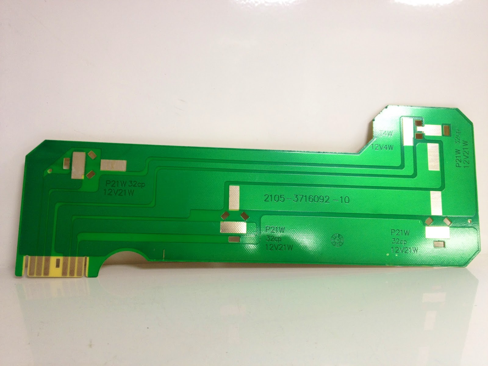 плата заднего фонаря ваз 2105. платы задних фонарей ваз 2105. плата заднего фонаря 2105 правая. плата заднего фонаря 2105. правая плата фонаря ваз 2105.