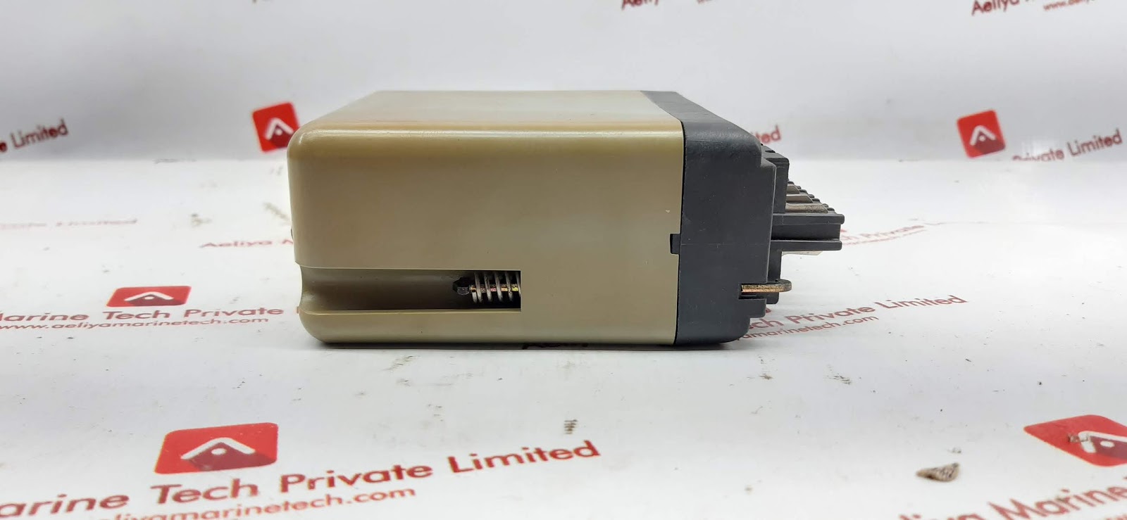 HOLECHH QE22/411 ELECTRONIC RESTART MODULE 110V 50/60HZ Aeliya Marine