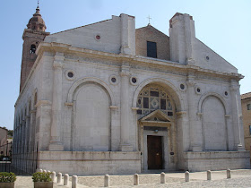 The Tempio Malatestiano, a 13th century Gothic church in Rimini, has works by Piero della Francesca and Giotto