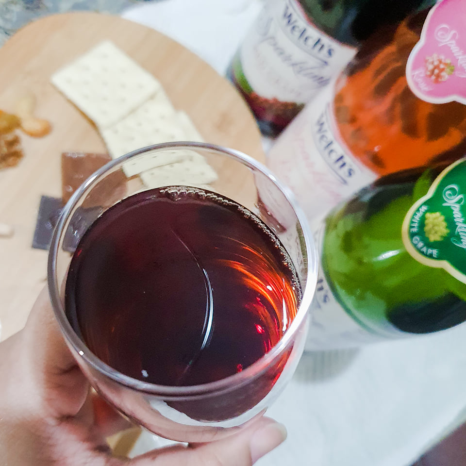 Celebrate Christmas with Welch's Sparkling Juices and their perfect food partners Mommy