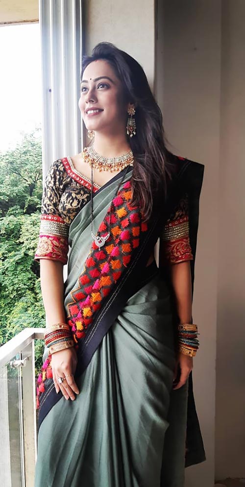 40 beautiful photos of Krutika Desai of Saath Nibhaana Saathiya 2. Wiki Bio, films, Age, music videos.
Top 10 of Bollywood Hollywood Actresses, movies, photoshoots, music, fun Navel Queens Krutika Desai actress saath nibhaana saathiya 2 radhika baalveer returns masti pari