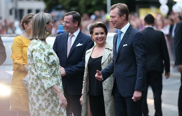 Hereditary Grand Duke Guillaume, Hereditary Grand Duchess Stephanie, Prince Felix, Prince Louis, Princess Alexandra