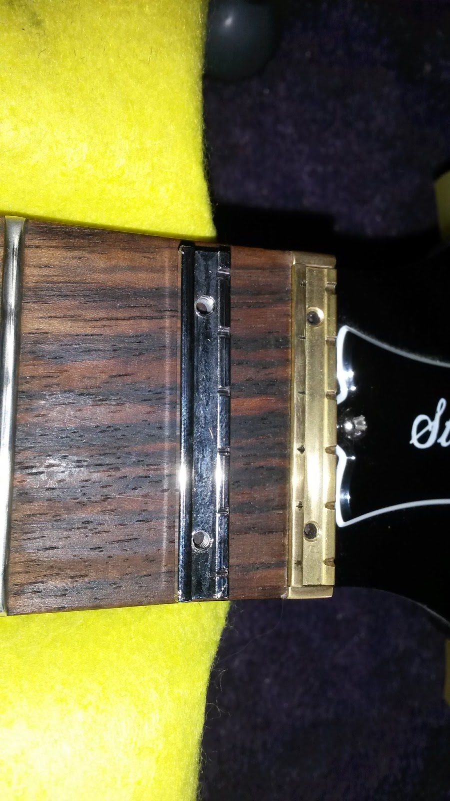 Replacing a Gibson zero fret nut Replacing a Gibson zero fret nut