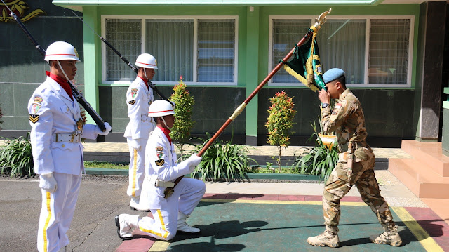 Pulang Dari Satgas UNIFIL KONGA XXIII-M, Prajurit YONIF RAIDER 514 KOSTRAD, Melaksanakan Penciuman  TUNGGUL SABADDHA YUDHA