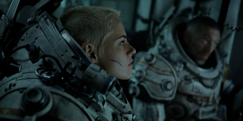 underwater kristen stewart review