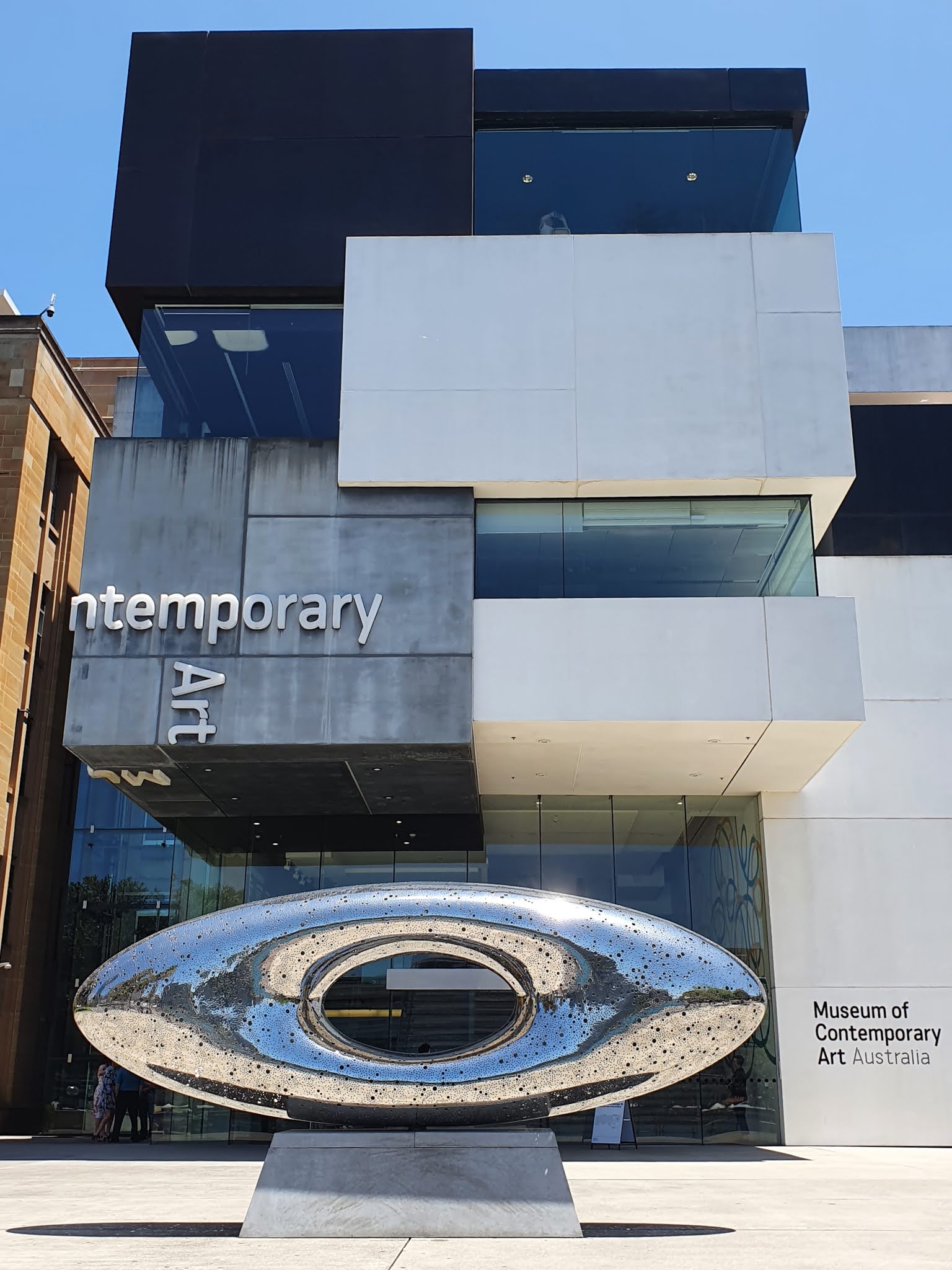 Sydney City and Suburbs Museum of Contemporary Art, sculpture