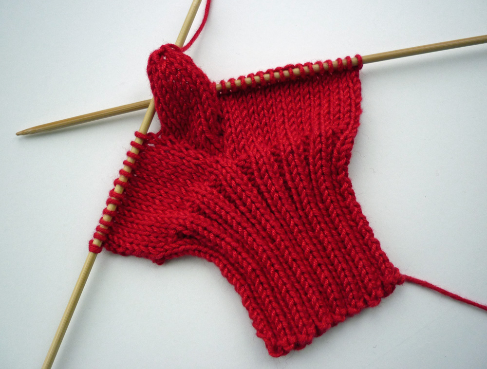 lovefibres: Baby Mittens Knitting Pattern