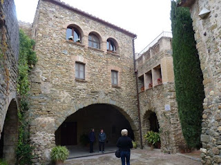 Monells, provincia de Girona. Monells, provincia de Girona.