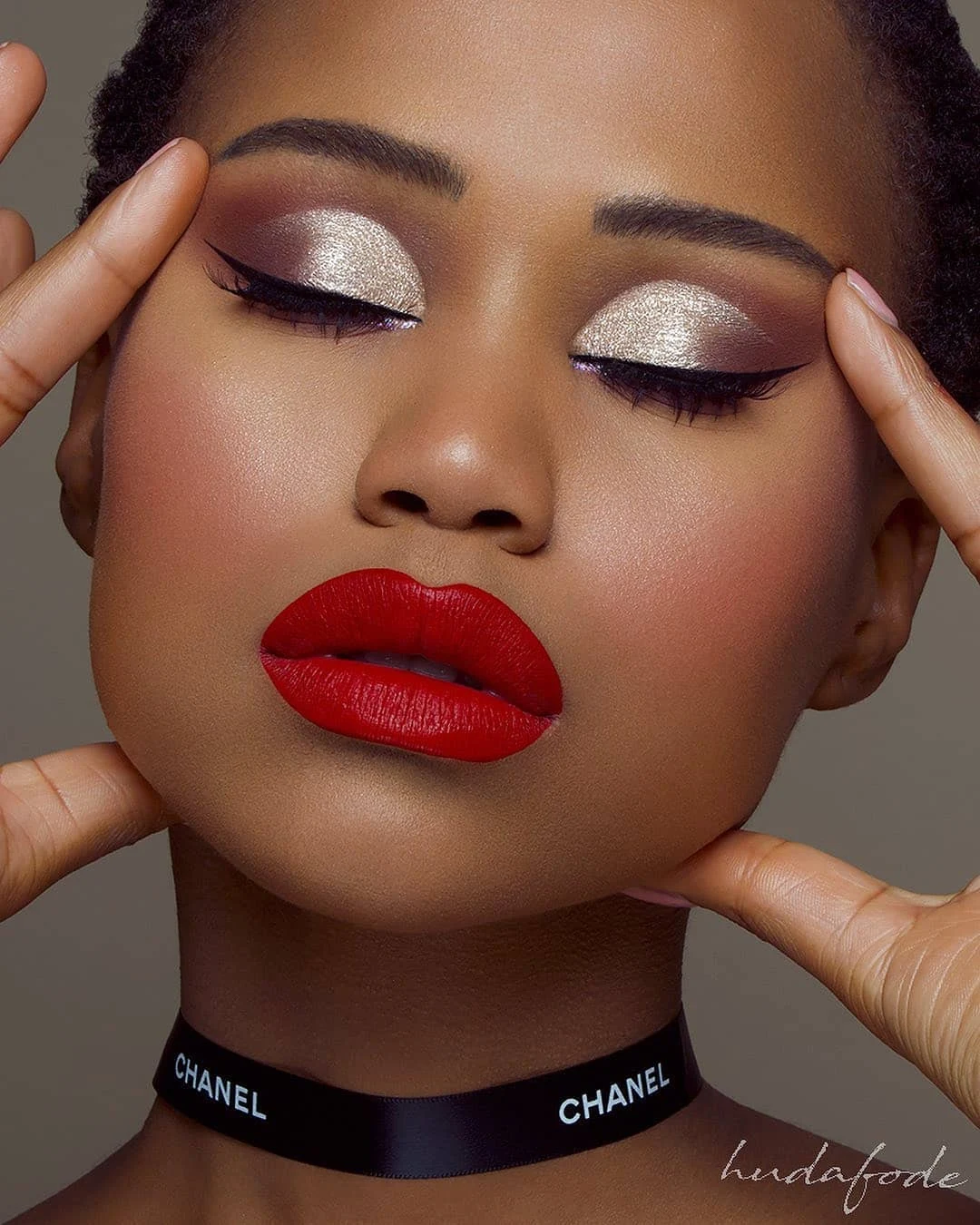 Christmas Makeup Ideas: Classy Christmas makeup looks for every lady