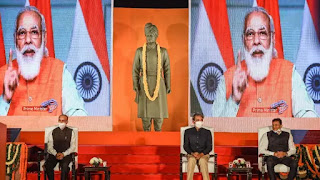 PM Narendra Modi Unveils Statue of Swami Vivekananda in JNU