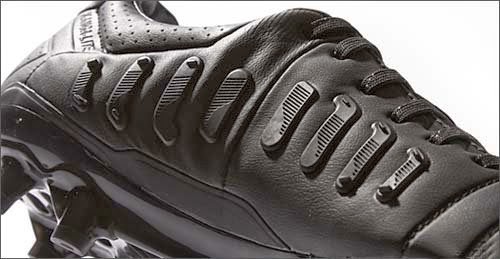 Limited Edition Nike CTR360 lights Out