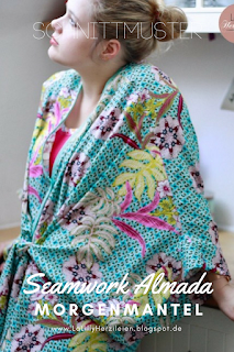 Seamwork Almada ist ein Schnitt mit dem man einfach einen Kimono-ähnlichen Morgenmantel selbernähen kann. Der Schnitt für Damen ist in einer weiten Eggshape-Kontur, halblang und mit einem raffinierten Gürtel geschlossen.