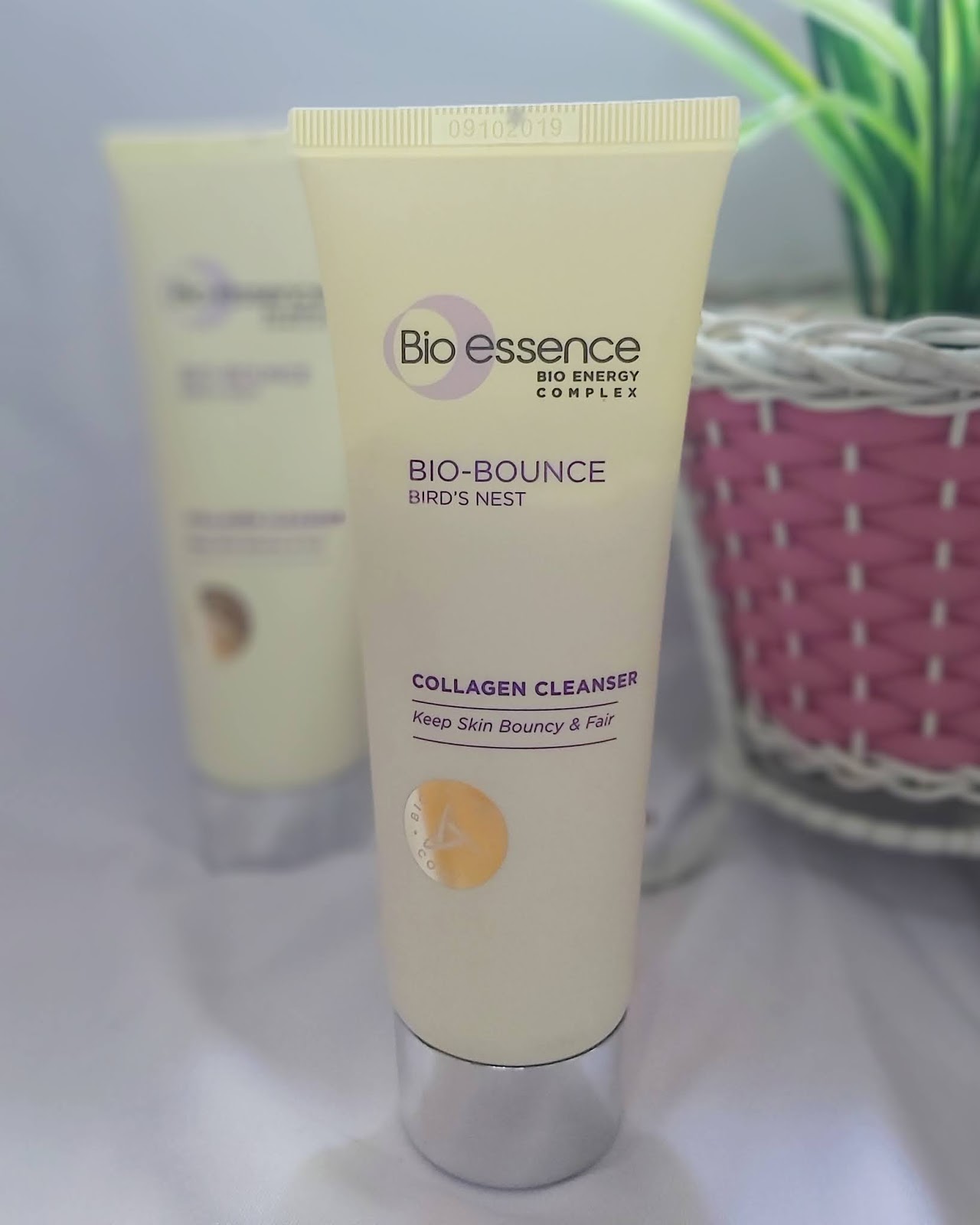 Review Bio Essence Collagen Cleanser dengan Bird's Nest Extract