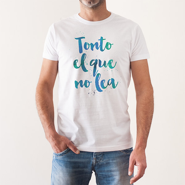 http://www.lolacamisetas.com/es/producto/579/camiseta-tonto-el-que-no-lea-02