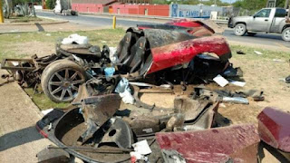 rare_supercar_completely_destroyed_in_a_crash_in_northern_mexico_640_05.jpg