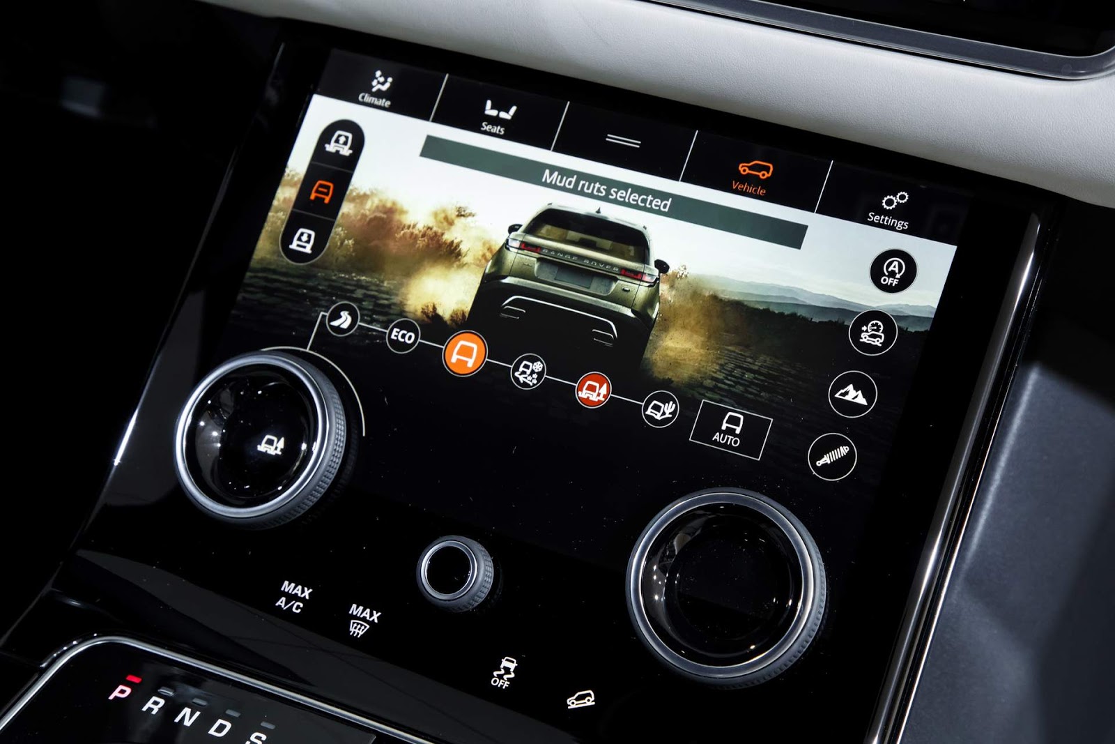 Novo Range Rover Velar já está no site da marca no Brasil